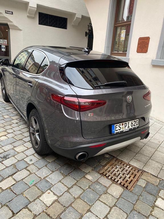 Gebraucht Alfa Romeo Stelvio Super 280 PS (205 kW) 2017 Grau SUV