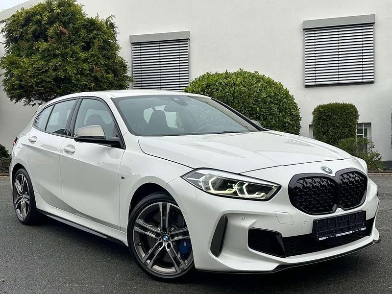 Gebraucht BMW 135 Performance 306 PS (225 kW) 2022 Alpinweiss iii Kleinwagen
