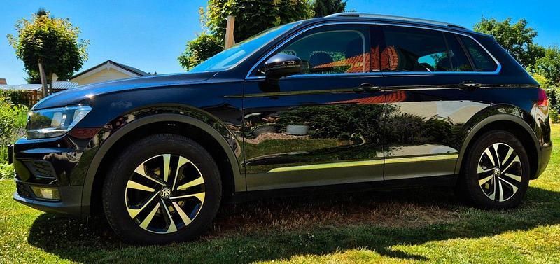 Schwarz Gebraucht 2019 VW Tiguan IQ Drive SUV | 18.999 € (Superpreis) - Bild 1/4