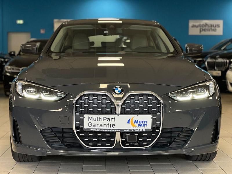 Grau Gebraucht 2022 BMW 420 Gran Coupé Performance Coupé | 36.499 € (Fairer Preis) - Bild 1/4