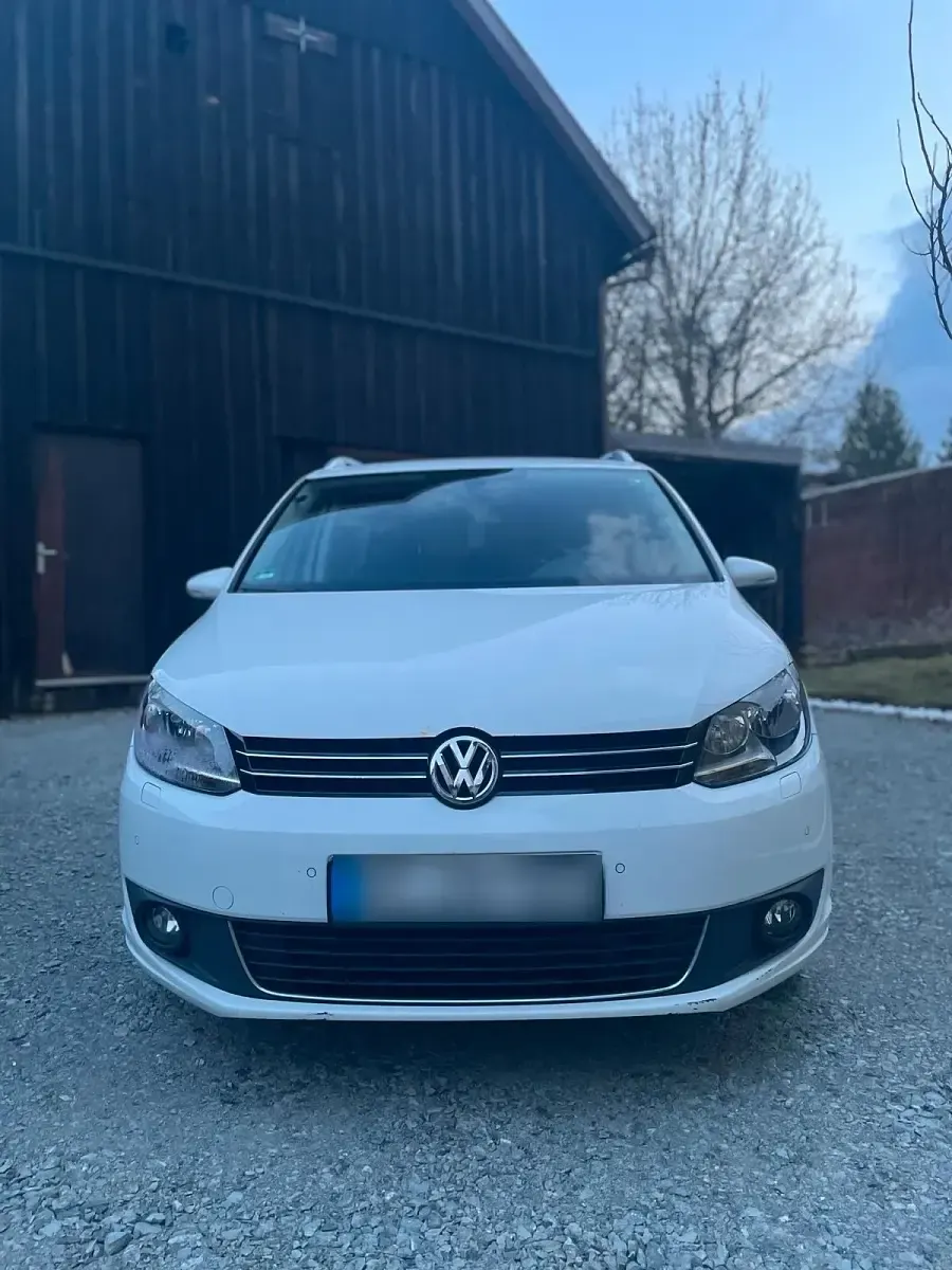 Gebraucht VW Touran 105 PS (77 kW) 2014 Weiß Van / Kleinbus