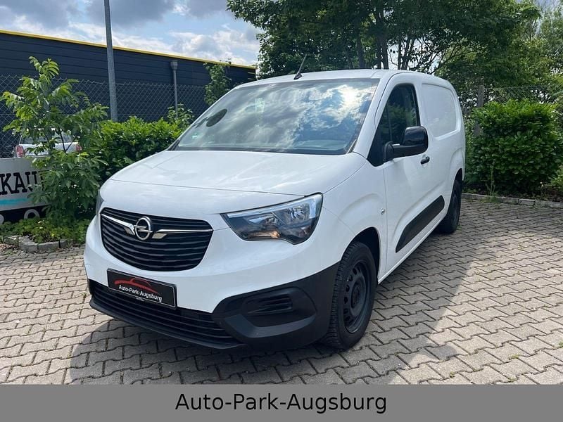 Weiß Gebraucht 2022 Opel Combo-e Life XL Edition Van / Kleinbus | 17.680 € (Superpreis) - Bild 1/4