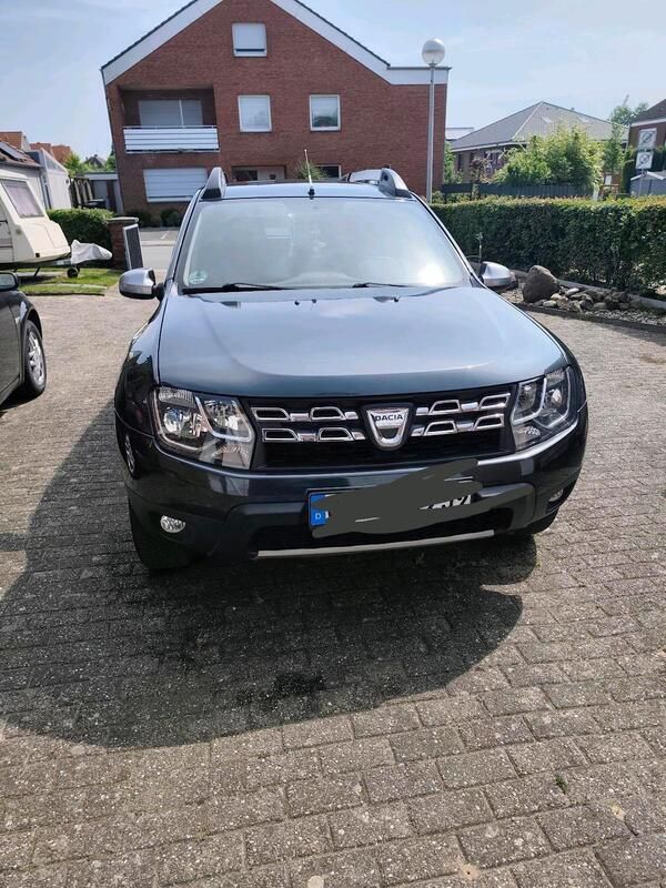 Schwarz Gebraucht 2016 Dacia Duster Prestige SUV | 7.400 € (Fairer Preis) - Bild 1/4