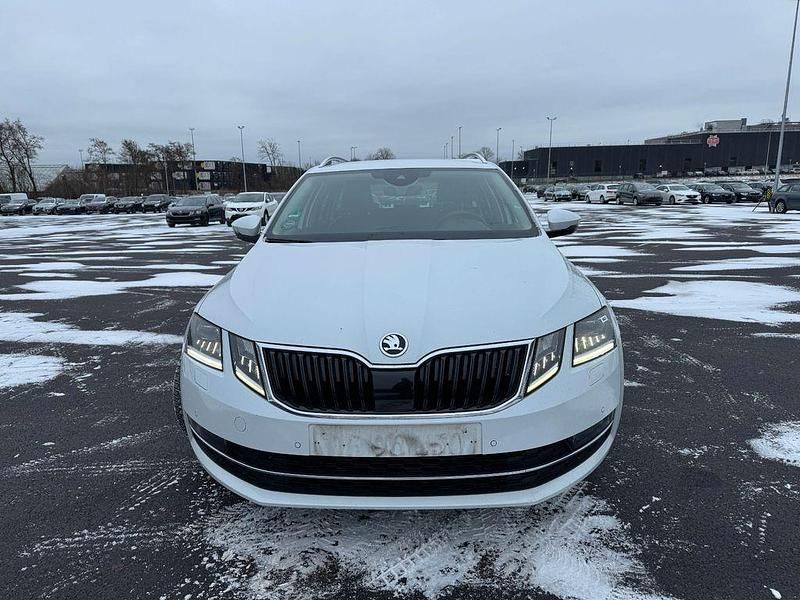 Gebraucht Skoda Octavia 116 PS (85 kW) 2019 Weiß Kombi