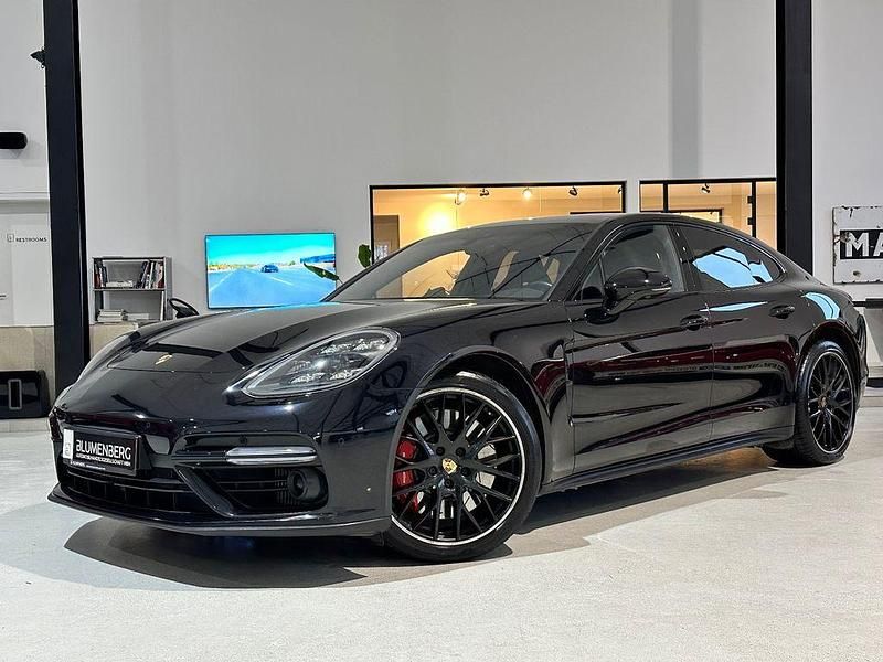Gebraucht Porsche Panamera Turbo 549 PS (403 kW) 2017 Tiefschwarz Limousine