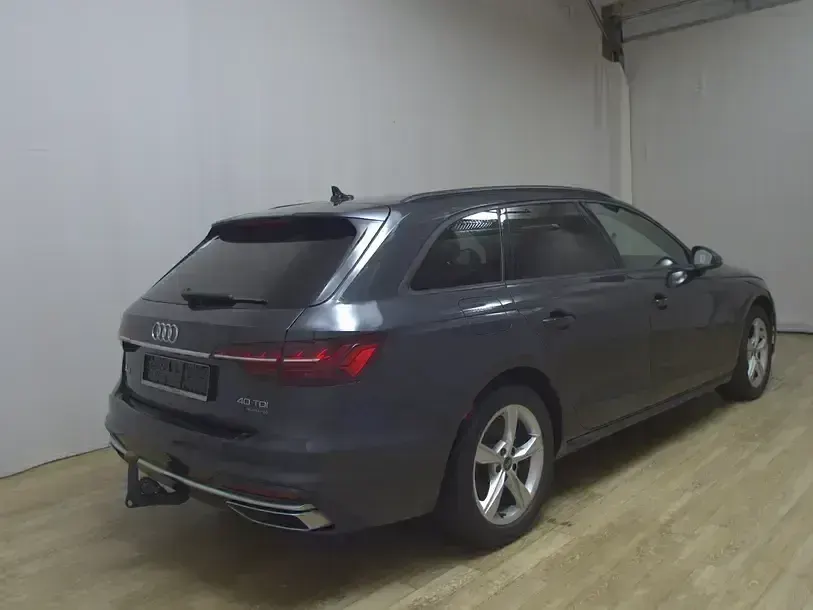 Gebraucht Audi A4 Advanced 204 PS (150 kW) 2022 Manhattangrau metallic Kombi