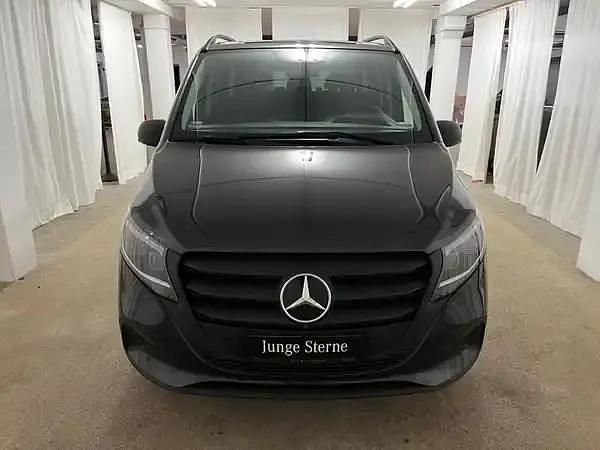 Gebraucht Mercedes e-Vito 150 kW (204 PS) 2024 Graphitgrau metallic Van / Kleinbus