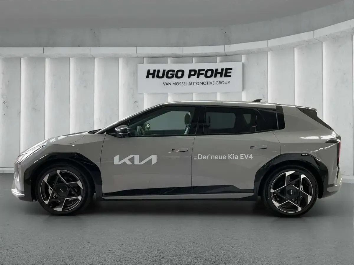 Gebraucht Kia EV4 GT-Line 150 kW (204 PS) 2025 Wolfgrau metallic Kleinwagen