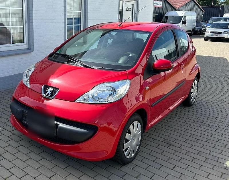Rot Gebraucht 2008 Peugeot 107 Kleinwagen | 1.200 € (Superpreis) - Bild 1/4