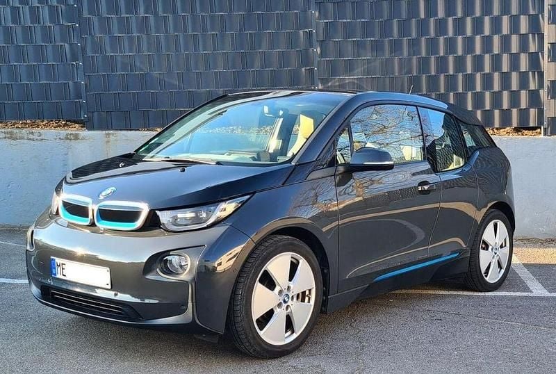 Grau Gebraucht 2014 BMW i3 Comfort Edition Kleinwagen | 9.500 € (Superpreis) - Bild 1/4
