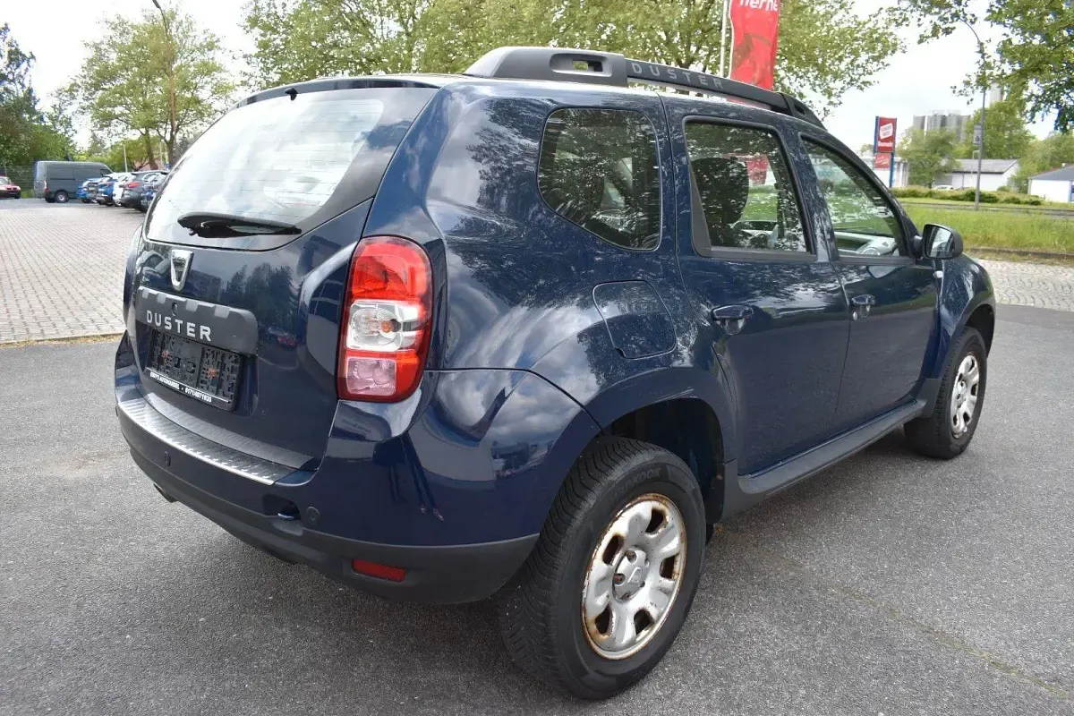 Gebraucht Dacia Duster Lauréate 125 PS (91 kW) 2016 Blau SUV