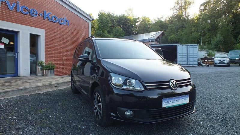Gebraucht VW Touran 105 PS (77 kW) 2014 Schwarz Van / Kleinbus