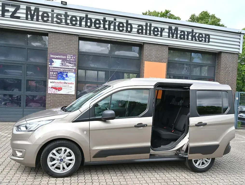 Gebraucht Ford Tourneo Connect 101 PS (74 kW) 2019 Silber Van / Kleinbus