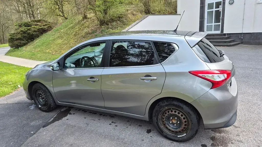 Gebraucht Nissan Pulsar Tekna 116 PS (85 kW) 2016 Grau Kleinwagen