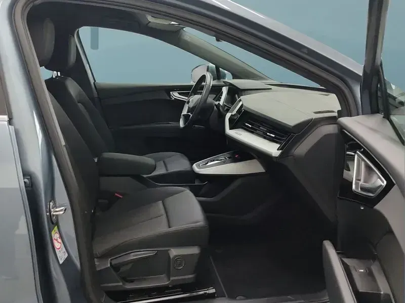 Gebraucht Audi Q4 e-tron 125 kW (170 PS) 2023 Blau SUV