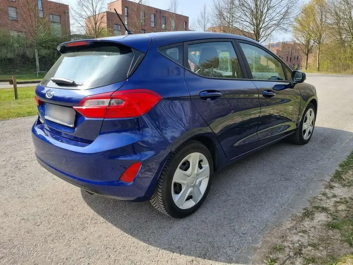 Gebraucht Ford Fiesta Cool & Connect 86 PS (63 kW) 2018 Blau Kleinwagen