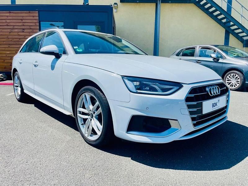 Weiß Gebraucht 2021 Audi A4 Advanced Kombi | 23.488 € (Fairer Preis) - Bild 1/4