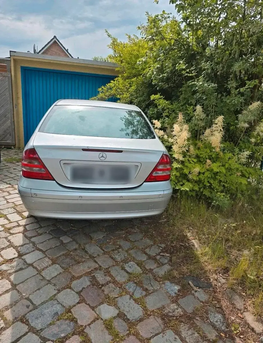 Gebraucht Mercedes C270 170 PS (125 kW) 2002 Grau Limousine