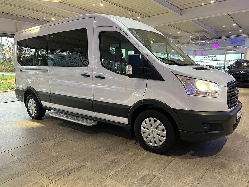 Weiß Gebraucht 2019 Ford Transit Van / Kleinbus | 25.990 € - Bild 1/4