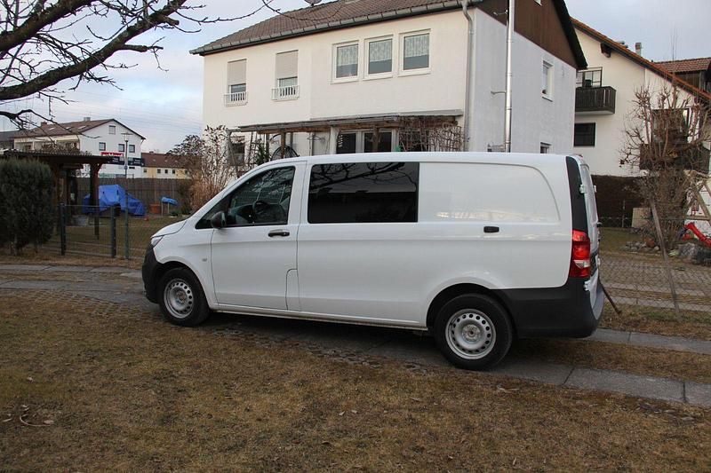 Gebraucht Mercedes Vito 102 PS (75 kW) 2020 Weiß Van