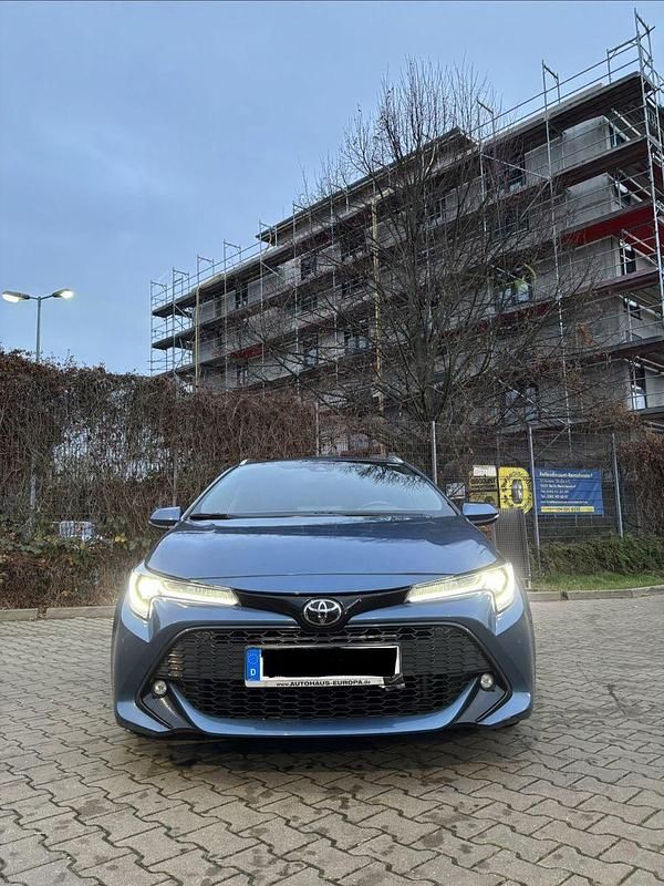 Gebraucht Toyota Corolla Team 184 PS (135 kW) 2020 Blau Kombi