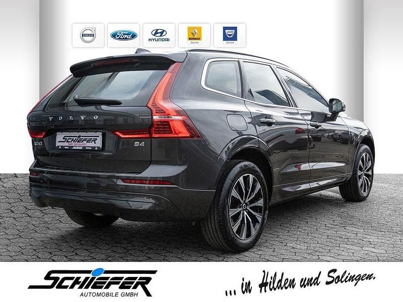 Gebraucht Volvo XC60 Core 197 PS (144 kW) 2022 Grau SUV