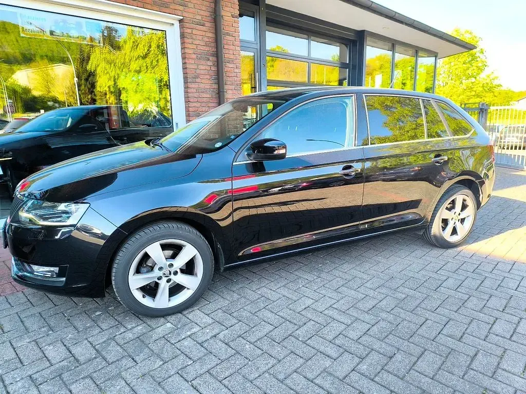 Gebraucht Skoda Rapid Style 95 PS (69 kW) 2019 Schwarz Kleinwagen