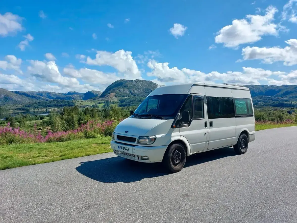 Usado Ford Transit 125 HP (91 kW) 2002 Branco Monovolume