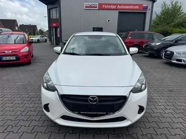 Gebraucht Mazda 2 Center-Line 150 PS (110 kW) 2016 Weiß Limousine