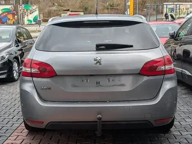 Gebraucht Peugeot 308 131 PS (96 kW) 2019 Grau Kombi