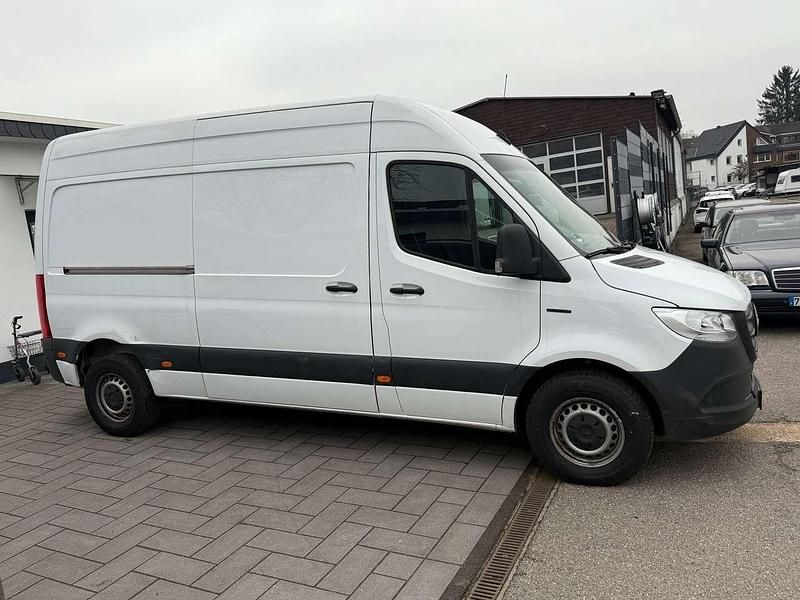 Gebraucht Mercedes Sprinter 85 kW (116 PS) 2021 Arktikweiss Van