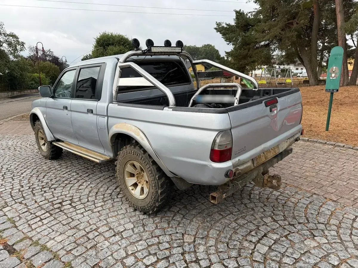 Gebraucht Mitsubishi L200 115 PS (84 kW) 2006 Silber Pickup