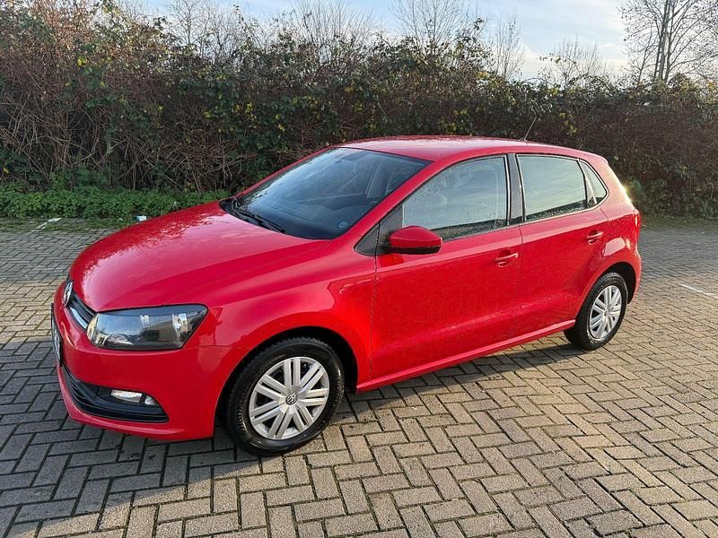 Rot Gebraucht 2016 VW Polo Kleinwagen | 6.790 € (Guter Preis) - Bild 1/4