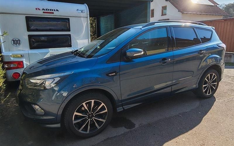 Gebraucht Ford Kuga ST-Line 175 PS (128 kW) 2018 Blau SUV