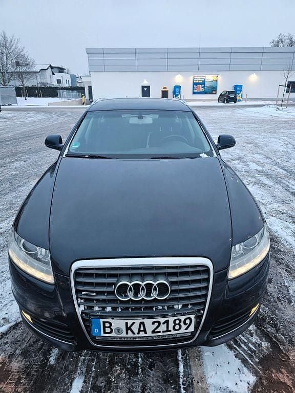 Gebraucht Audi A6 190 PS (139 kW) 2010 Blau Kombi