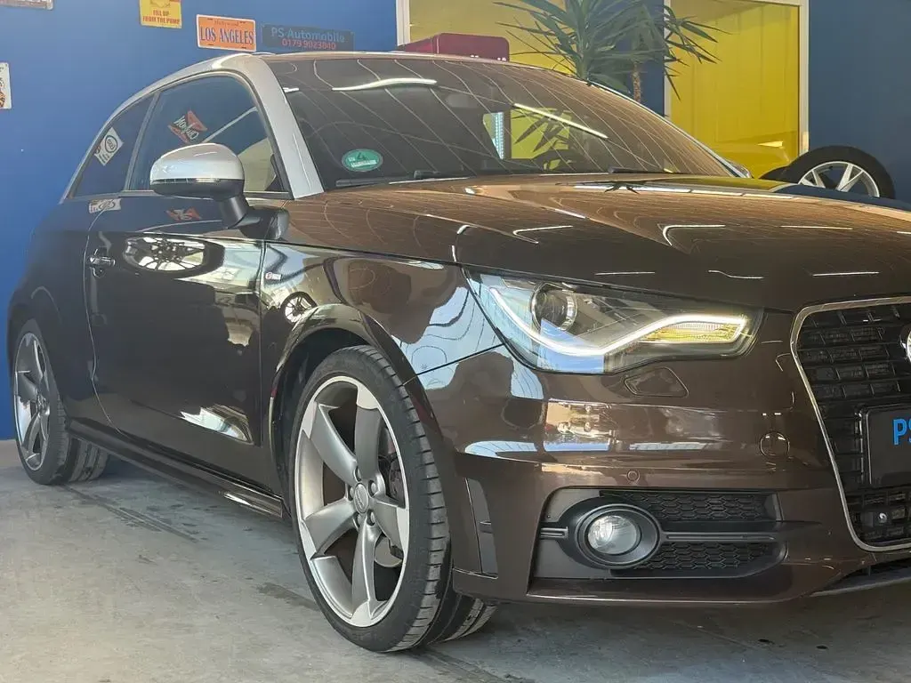 Gebraucht Audi A1 S-Line 122 PS (89 kW) 2011 Braun Kleinwagen