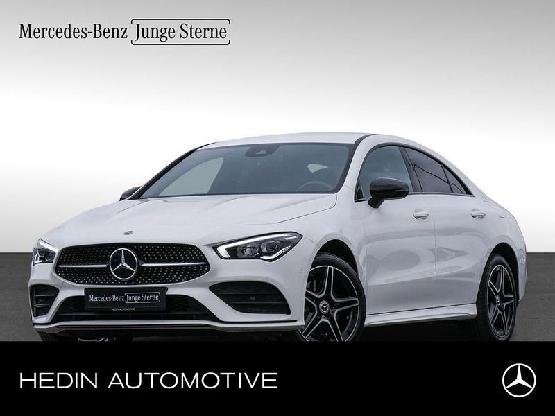 Weiß Gebraucht 2023 Mercedes CLA250e AMG Limousine | 33.240 € (Guter Preis) - Bild 1/4