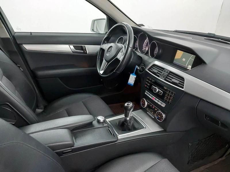 Gebraucht Mercedes C180 156 PS (114 kW) 2012 Weiß Kombi