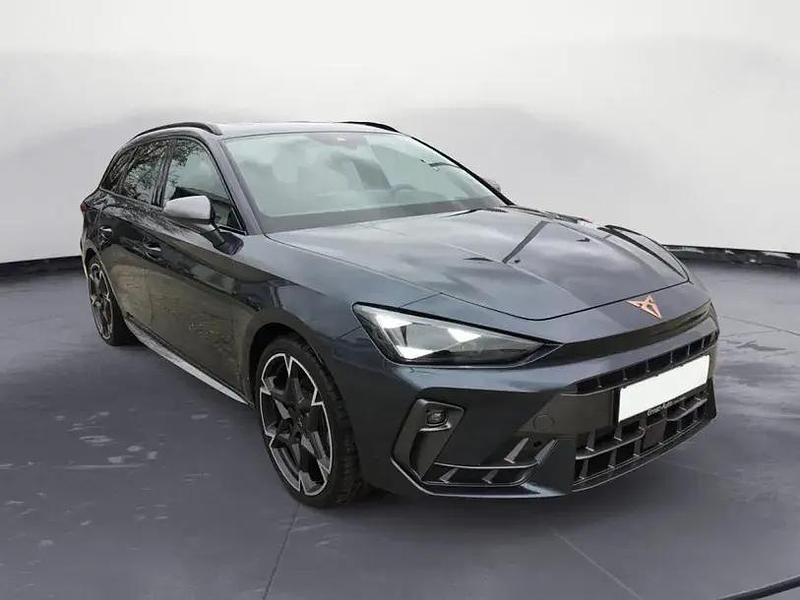 Second-hand Cupra Leon 150 CP (110 kW) 2025 Negru Break