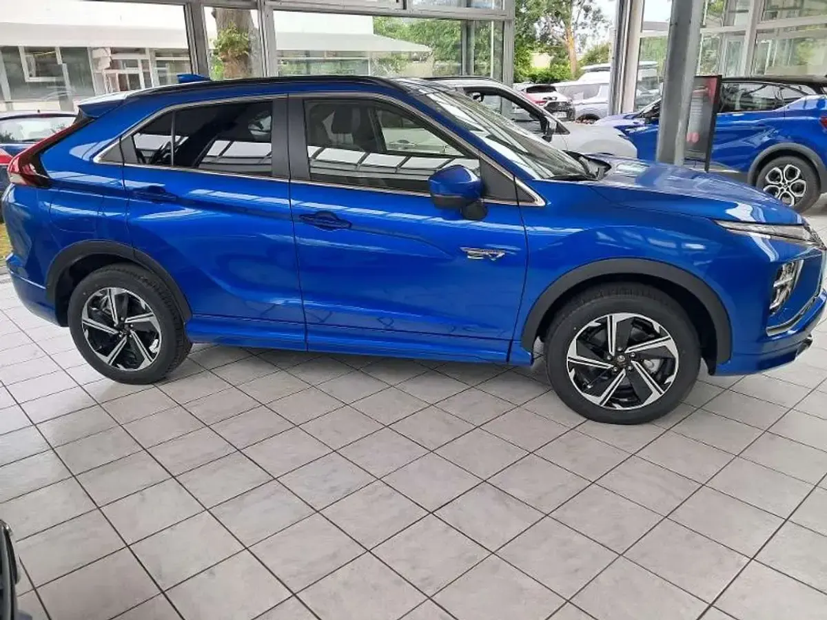 Gebraucht Mitsubishi Eclipse Cross Select 188 PS (138 kW) 2025 Laserblau SUV