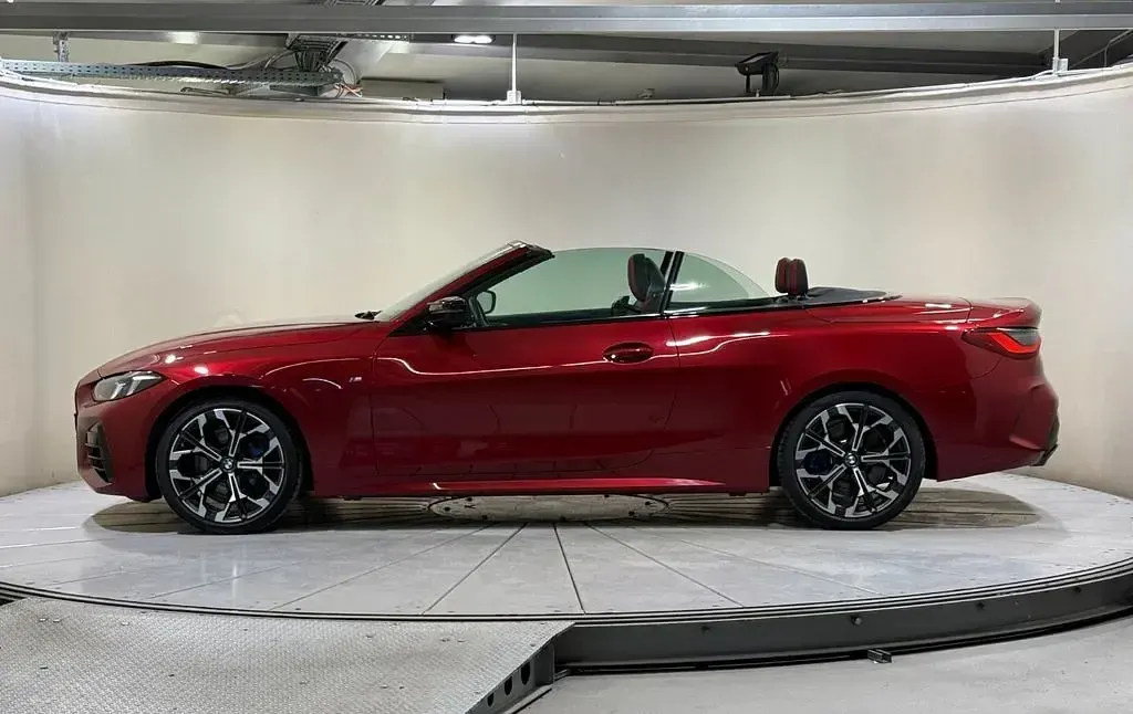 Gebraucht BMW M440 M Sport 374 PS (275 kW) 2025 Rot Limousine