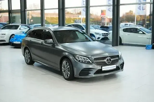 Gebraucht Mercedes C300 AMG line 245 PS (180 kW) 2019 Grau Kombi