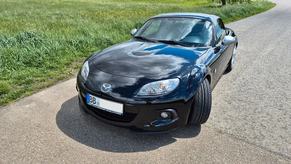 Używany Mazda MX5 Sendo 160 KM (117 kW) 2014 Czarny Kabriolet