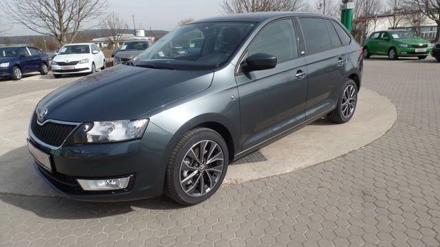 Gebraucht Skoda Rapid Joy 125 PS (91 kW) 2016 Grau metallic Limousine