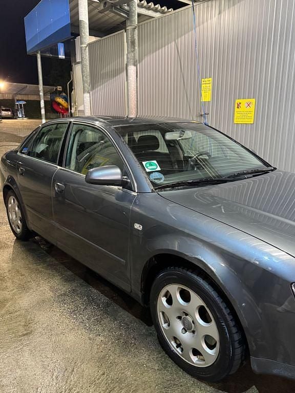 Second-hand Audi A4 170 CP (125 kW) 2003 Gri Berlinǎ