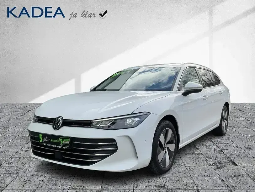 Gebraucht VW Passat Business 150 PS (110 kW) 2025 Weiss Kombi