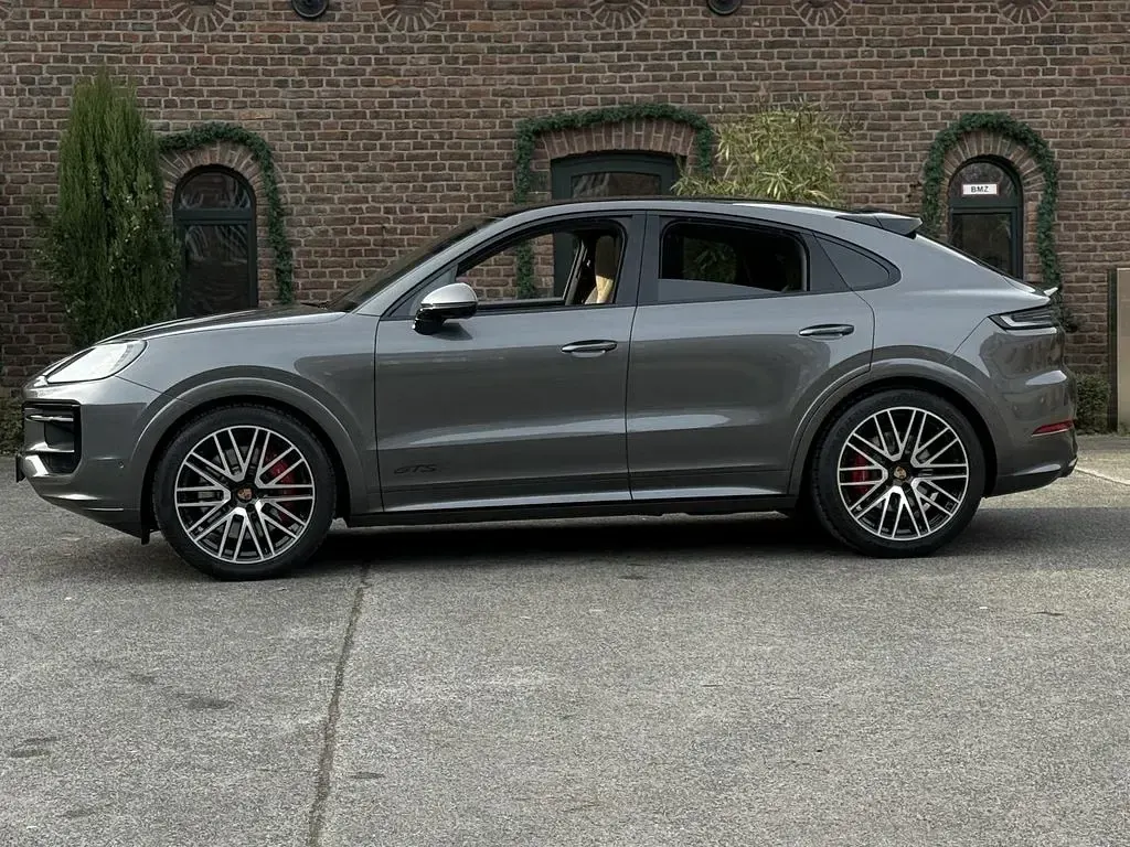 Gebraucht Porsche Cayenne Coupe GTS 500 PS (367 kW) 2024 Grau SUV