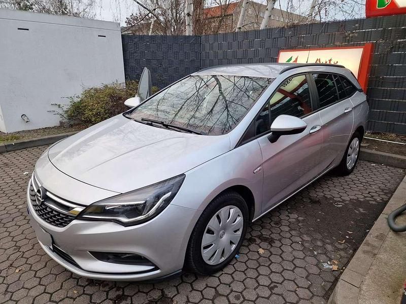 Gebraucht Opel Astra Dynamic 110 PS (80 kW) 2018 Limousine