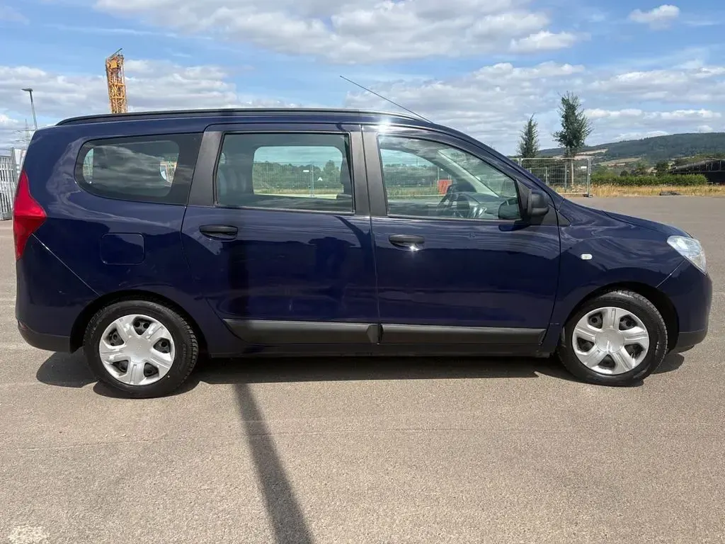 Gebraucht Dacia Lodgy Ambiance 83 PS (61 kW) 2013 Blau Van / Kleinbus