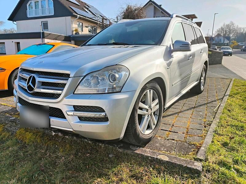Gebraucht Mercedes GL350 231 PS (169 kW) 2011 Silber SUV
